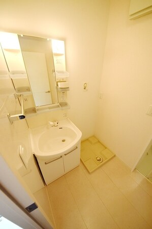 レセンテスパシオの物件内観写真